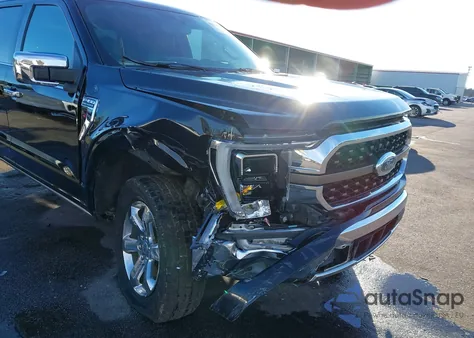 2021 Ford F-150 King Ranch z USA, uszkodzony, nr VIN 1FTEW1C85MFA29539